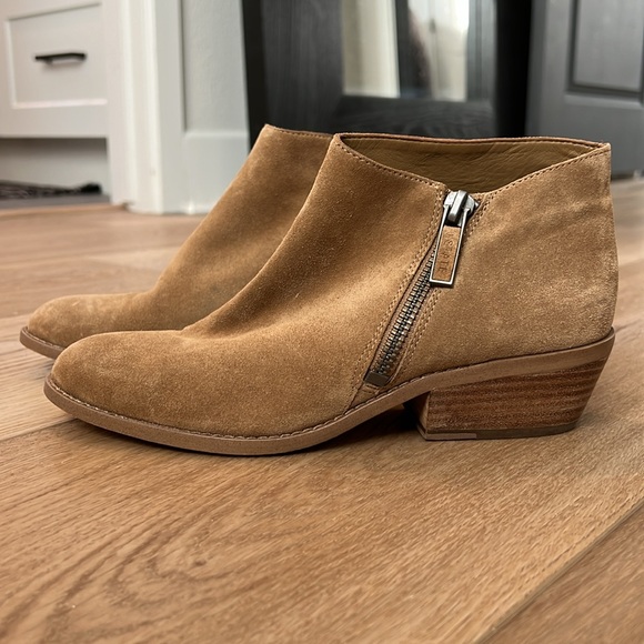 Leather Tan Suede Bootie 1. State, Size 7 - Picture 3 of 6